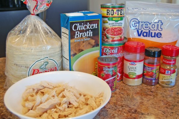 chicken-tortilla-soup-ingr-1024x680